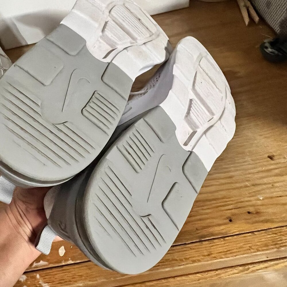 Nike Air Motion 2 Wolf white and grey size 11 - Picture 12 of 15